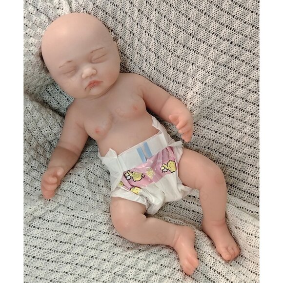 45cm Closed Eyes Sleeping Newborn Platinum Silicone 7.7lbs Reborn Baby Girl Doll - Picture 1 of 12